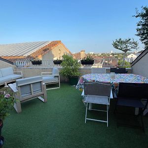 Appartement à 2 Chambres à Coucher