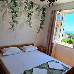 Appartement à 3 Chambres à Coucher