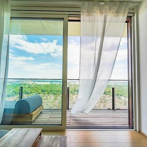 Triiiple 7Heaven - Amazing View On Top Floor With Rooftop Pool
