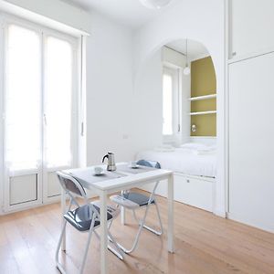 Porta Nuova Bright Studio With Balcony