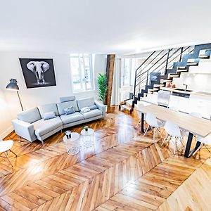 Appartement à 3 Chambres à Coucher