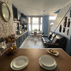 Appartement à 3 Chambres à Coucher