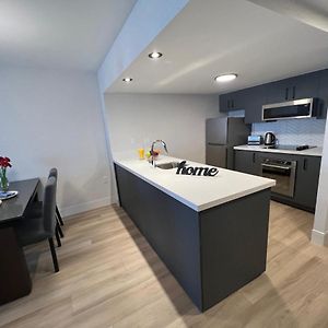 Suite Moderne à 1 Chambre à Coucher Lit King-Size