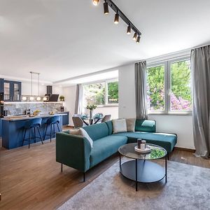 Blue Sky Apartment