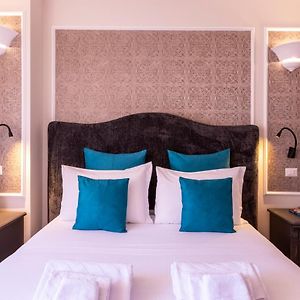 Trastevere Paper Suites