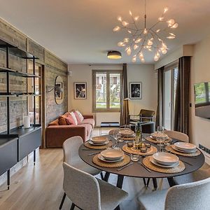White Pearl A05 Modern Apartment Chamonix Alpes Travel Sleeps 4 To 6