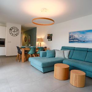 Appartement à 3 Chambres à Coucher