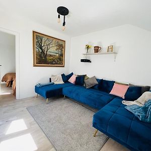Appartement à 2 Chambres à Coucher