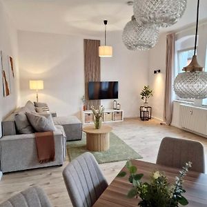 Appartement à 2 Chambres à Coucher