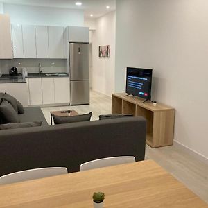Appartement à 2 Chambres à Coucher