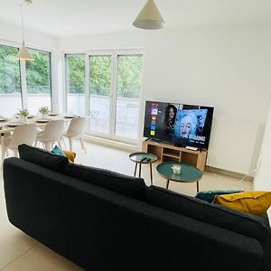 Appartement à 2 Chambres à Coucher