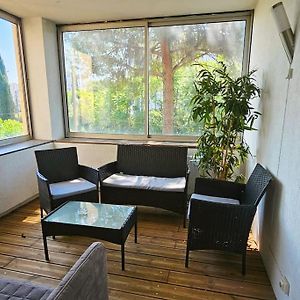 Appartement à 2 Chambres à Coucher