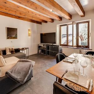 Appartement à 2 Chambres à Coucher