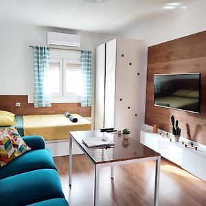 Bright And Quiet Studio In Malaga