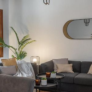 Appartement à 3 Chambres à Coucher