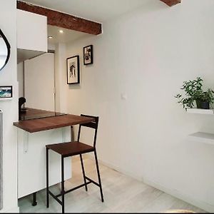 Petit Studio Tres Calme Proche Du Centre