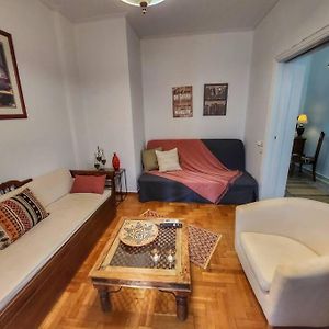 Ilyssos - Boho Stylish Apt- Hilton Area Athens