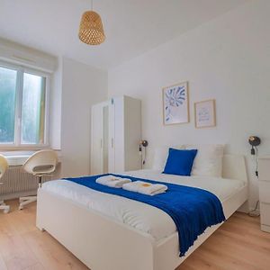 Appartement à 2 Chambres à Coucher
