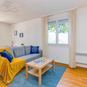 Appartement à 2 Chambres à Coucher