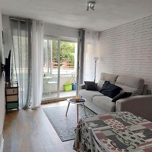 Studio Lit King-Size