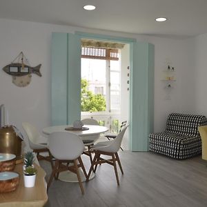Appartement à 3 Chambres à Coucher