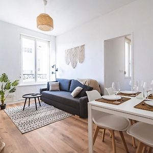 Appartement à 2 Chambres à Coucher