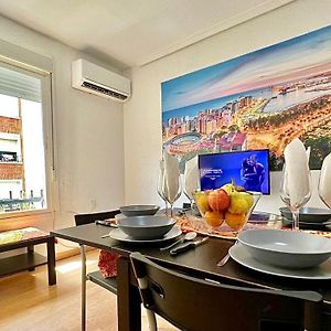 Appartement à 3 Chambres à Coucher