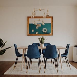 Appartement à 2 Chambres à Coucher