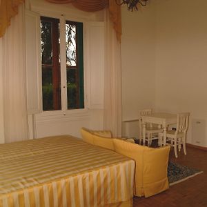 Studio Classique Lit King-Size