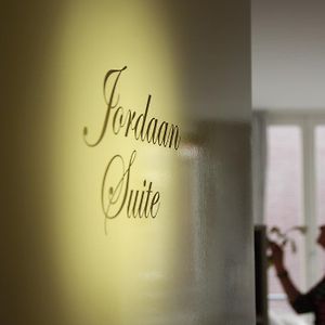 Jordaan Suite Bed And Bubbles