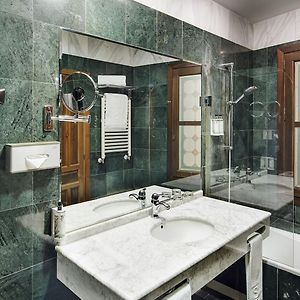 Chambre Double de Base