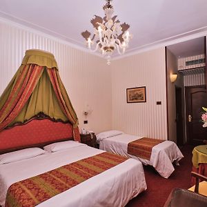Chambre Standarde Triple