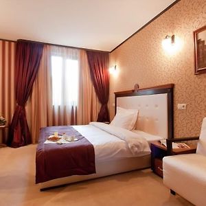 Chambre Lit Queen-Size