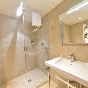 Chambre Confort Lit Queen-Size