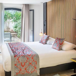 Chambre Confortable Lit King-Size