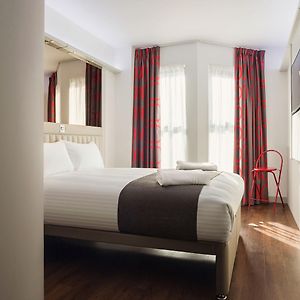 Chambre Lit Queen-Size