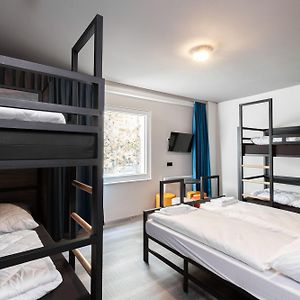 Dormitory Room Mixed