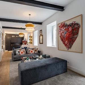 Appartement à 2 Chambres à Coucher