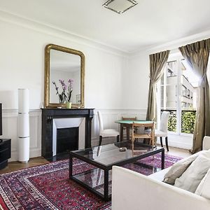 Appartement à 2 Chambres à Coucher