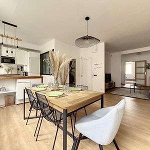 Appartement à 2 Chambres à Coucher