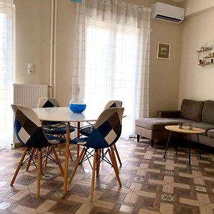 Dafni'S Home Is In 200M To Metro Ag Ioanis