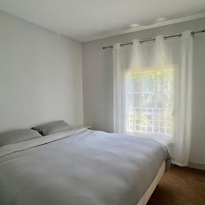 Spacious & Modern Flat Close To Parc Monceau