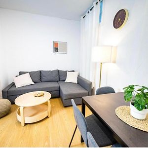 Appartement à 2 Chambres à Coucher