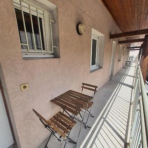 Studio Au Calme Espace Exterieur Parking Gratuit Dans La Rue