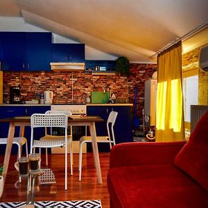 Tailor House - Old Town Bucharest Penthouse