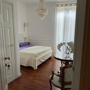 Private Bathroom King Room