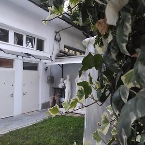 Villa à 2 Chambres à Coucher