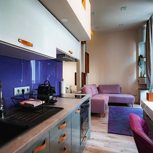 Elizabeth 44 Boulevard Apartment