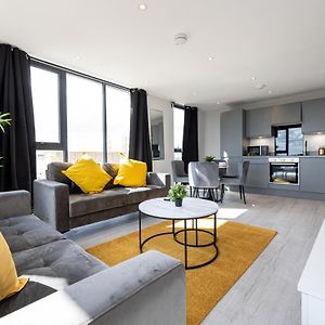 Contemporary 3 Bedrooms Apartment Manchester City