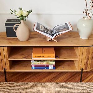 Scandinavian Art 3-Bdr Apartment